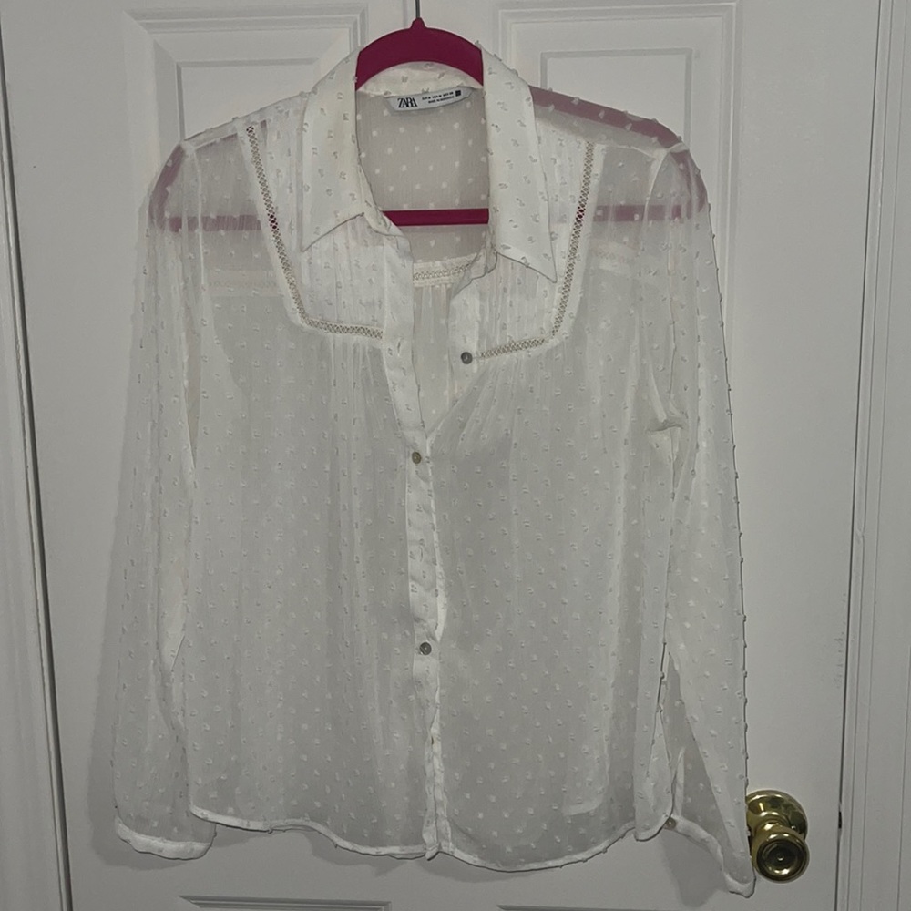 Zara Blouse Size Medium !